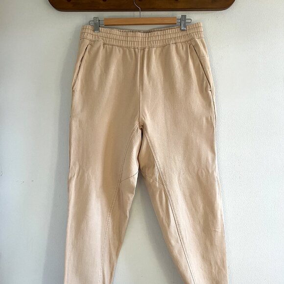 Elwood Traveler Crop Pant in Vintage Sand  - Picture 2 of 4